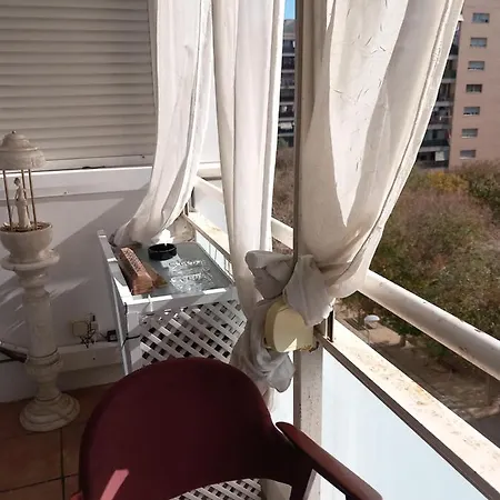 Gran Via Fira Apartment *